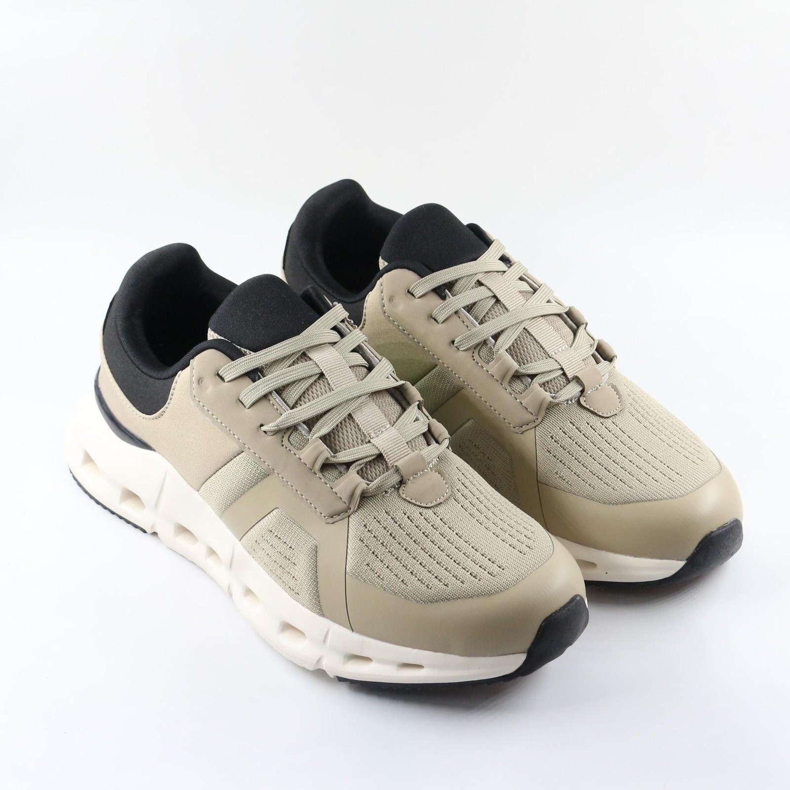 Men’s Casual Beige Sneakers - Image 3